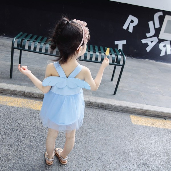 Aktuális gyerekruha rózsaszín és kék színben, tüllel