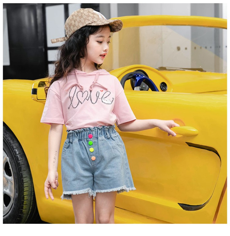 Pantaloni scurți moderni pentru copii cu nasturi - pentru fete