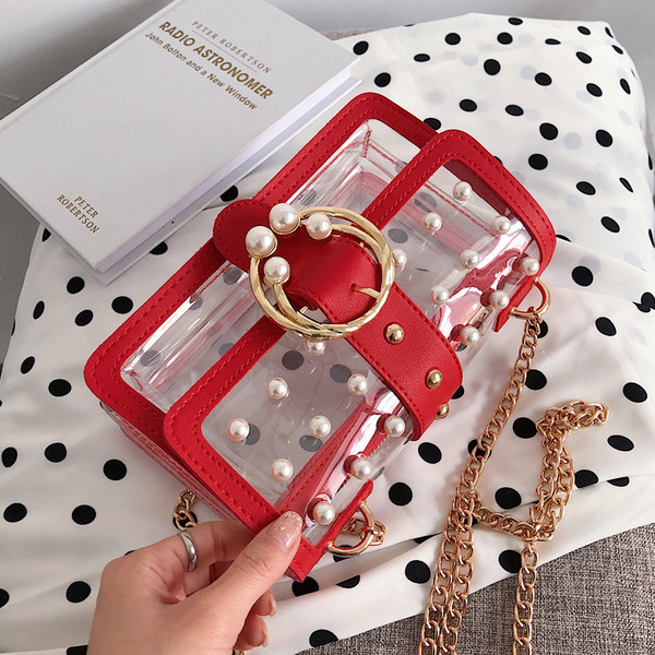 átlátszó női táska gyöngyökkel és fém elemekkel öt színben, hosszú fémlánccal