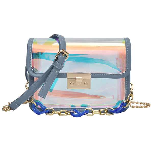 Geantă de damă modernă în culori fluide cu un lanț metalic lung