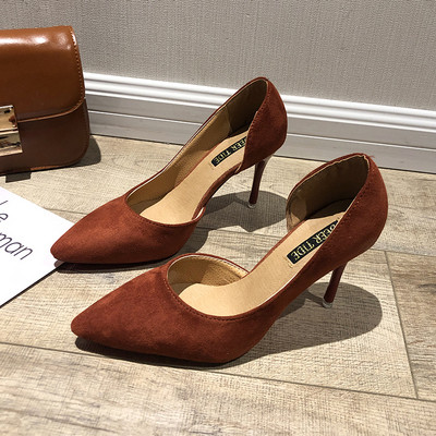 Stílusos női magassarkú cipő több színben