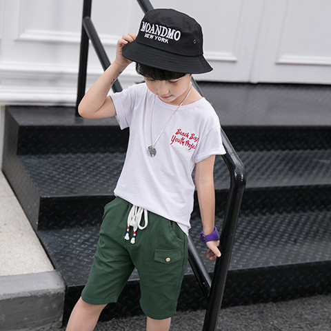 Set modern pentru copii in trei culori pentru baieti