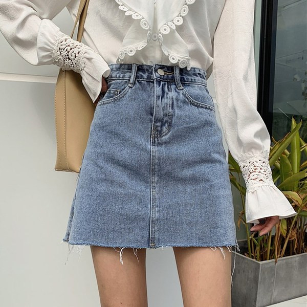 Stílusos női farmerszoknya, magas derékkal