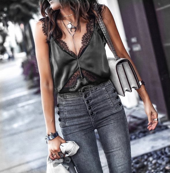 Maieu elegant de damă cu dantelă în negru, alb și albastru