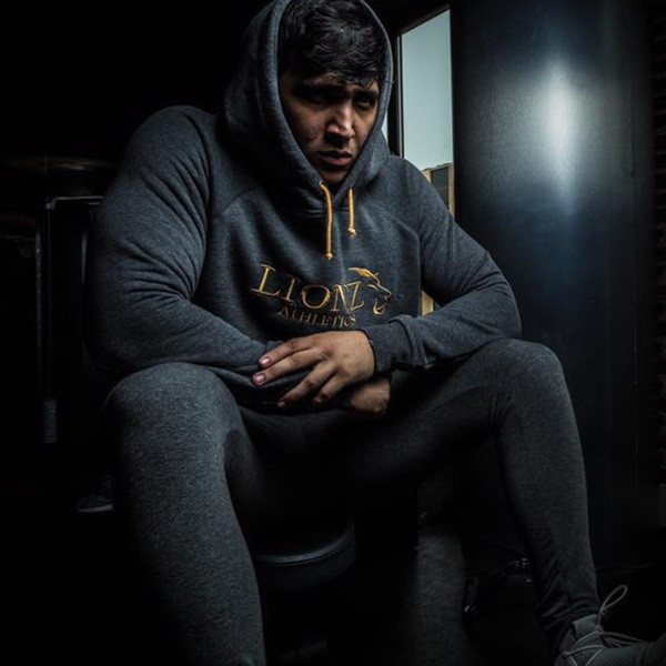 Αθλητικό ανδρικό φούτερ με κουκούλα με επιγραφή