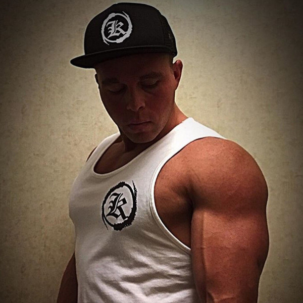 Modern férfi felső, fekete-fehér rátéttel