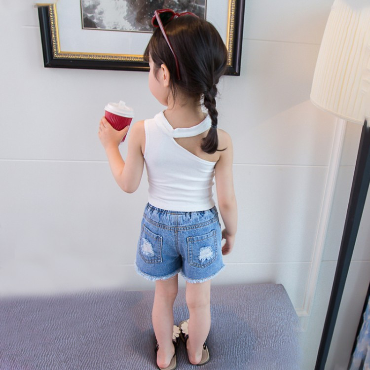 Modern, fekete-fehér gyerekcipő lányoknak