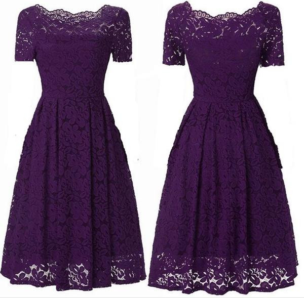 Елегантна дамска рокля разкроен модел с дантела и къс ръкав