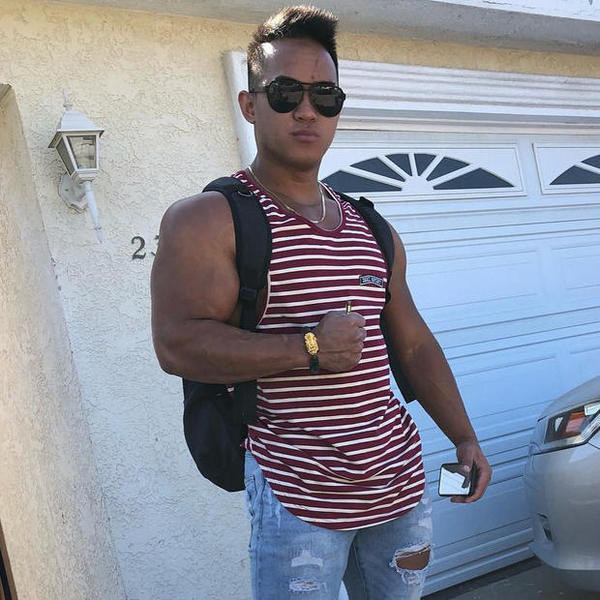 Férfi csíkos felső négy színben aszimmetrikus modell