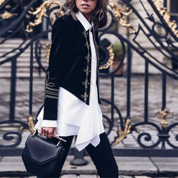 Stílusos női tavaszi kabát aszimmetrikus modell fekete hímzéssel