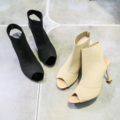 Pantofi de dama actuali cu toc subtire in negru si bej