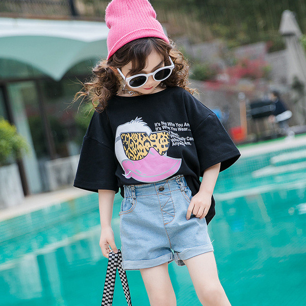 Tricou pentru fete pentru copii in trei culori cu inscriptii si aplicatie