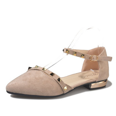 Κομψά γυναικεία παούτσια μυτερό μοντέλο  με τρουξ σε δύο μοντέλα