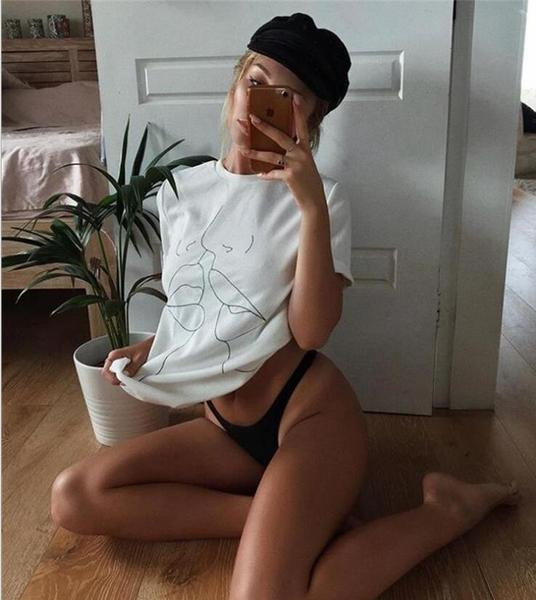 Γυναικείο μπλουζάκι σε λευκό με κεντήματα