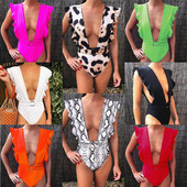 Divatos V-nyakú fürdőruha többféle színben