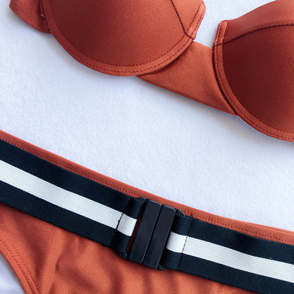 Costum de baie modern HIT cu centura