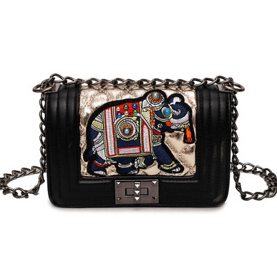 Geanta de dama moderna din piele ecologica cu aplicatie si lant metalic lung