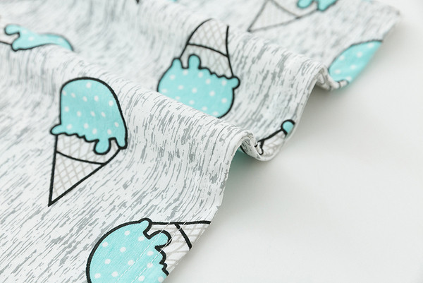 Modern női póló színes mintával több színben