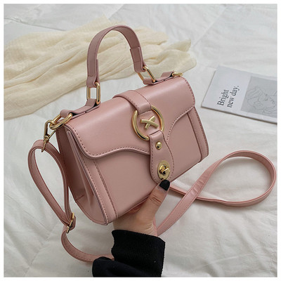 Geanta de dama eleganta din piele ecologica in trei culori cu elemente metalice cu manere scurte si lungi