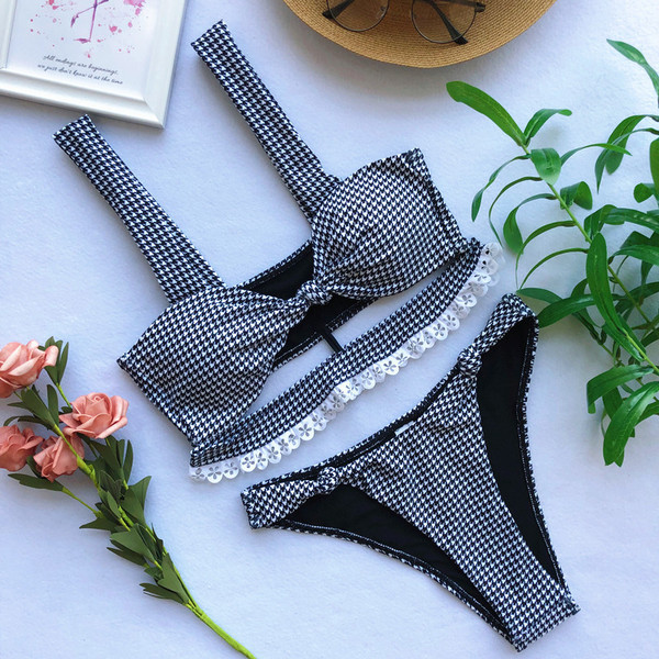 ÚJ csipkés fürdőruha három színben