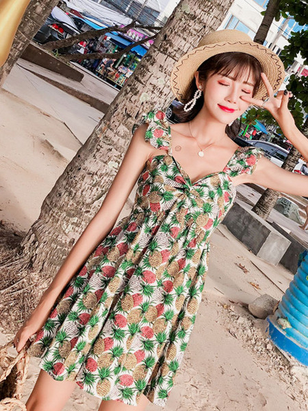 Modern női ruha pántokkal és V-nyakkal