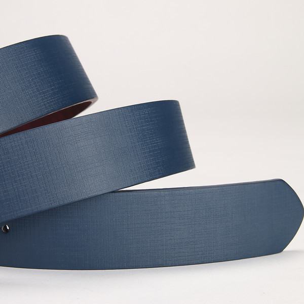 Cureaua barbateasca moderna in diferite culori cu catarama metalica