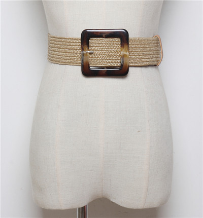 Napi női öv három színben, négyzet alakú csattal