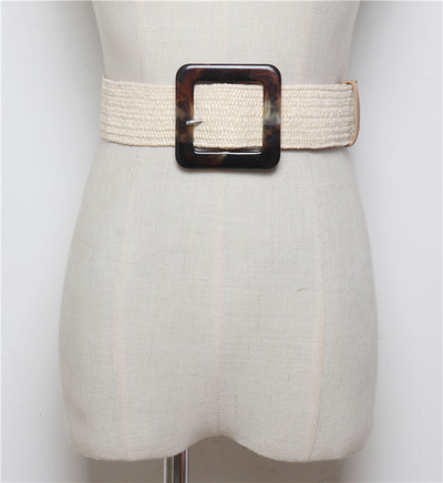 Napi női öv három színben, négyzet alakú csattal