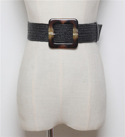 Napi női öv három színben, négyzet alakú csattal