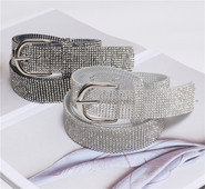 Σύγχρονη γυναικεία ζώνη σε μαύρο χρώμα και άσπρο με πέτρες