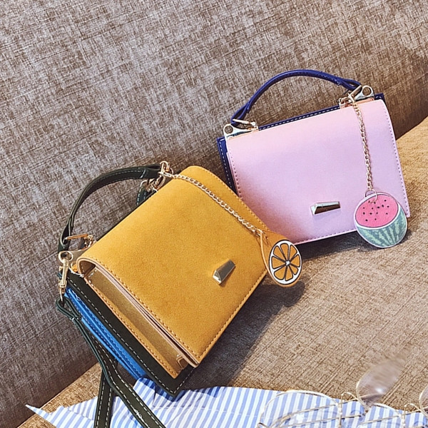 Modern női táska két színű öko velúrból, rövid és hosszú füllel