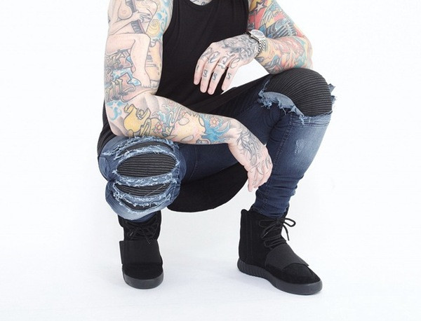 Modern férfi farmer, szakadt motívumokkal, három színben