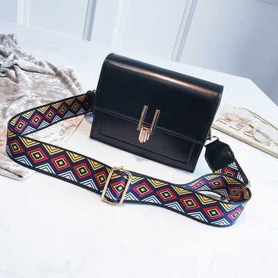 Eko bőrből készült stílusos női táska négy színben, hosszú színes fogantyúval