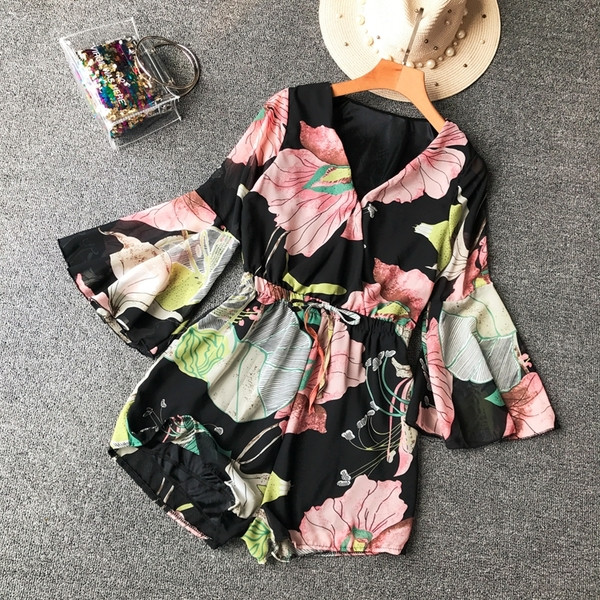 Stílusos női jumpsuit V-nyakkal és virágmintával több színben