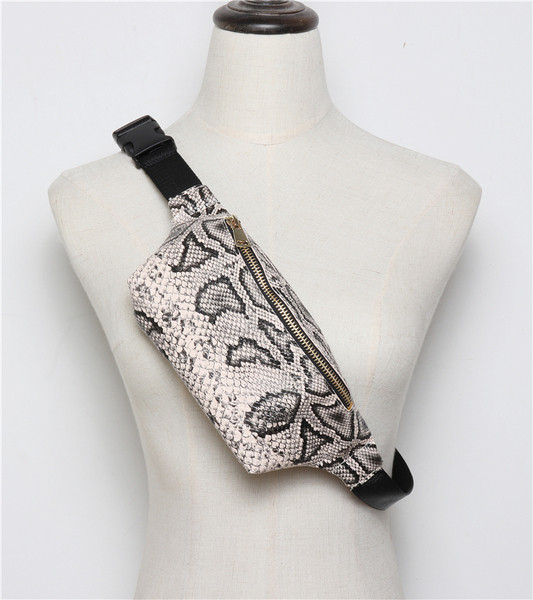 Aktuális női kereszttáska több színben mintával