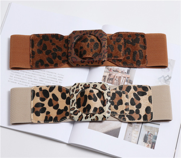 Elasztikus női öv leopárd mintával, világos és sötét színben