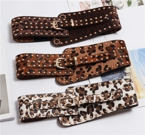 Stílusos női öv fém elemekkel több színben