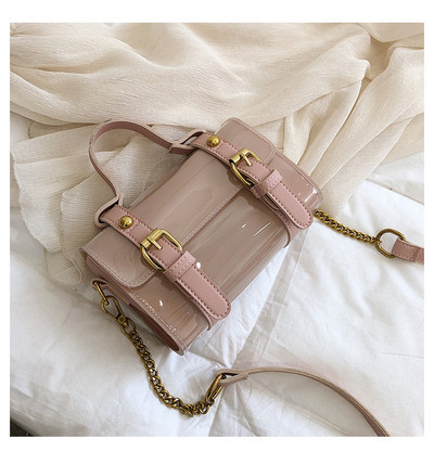 Stílusos női lakkbőr táska három színben, fém elemekkel, rövid és hosszú fogantyúval