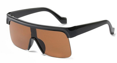 Σύγχρονα γυαλιά ηλίου σε διάφορα χρώματα