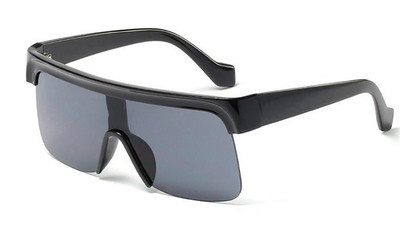 Σύγχρονα γυαλιά ηλίου σε διάφορα χρώματα