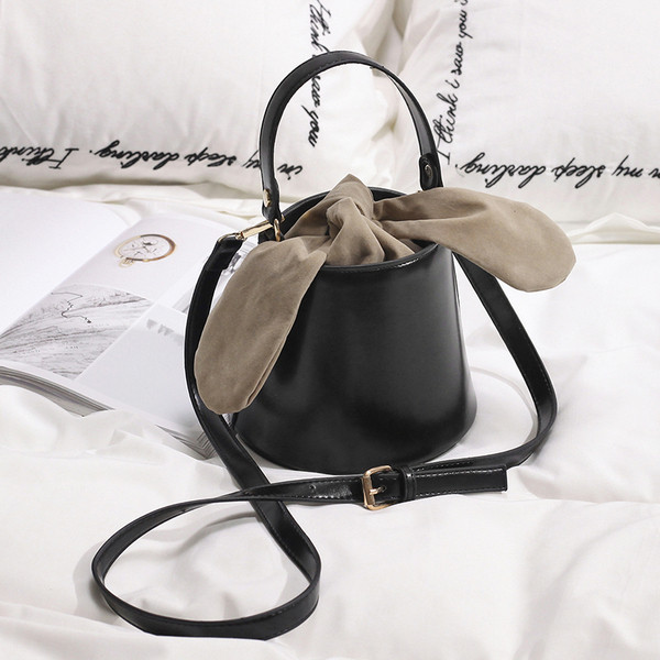 Modern női táska két színben, eco bőrből, rövid és hosszú füllel