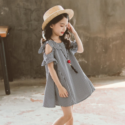 Rochie modernă în carouri pentru copii în roșu și negru