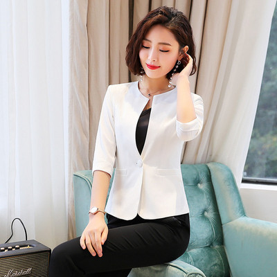 Stílusos női kabát több színben