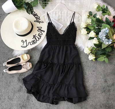 Női modern nyári ruha csipkével és vékony pántokkal több színben