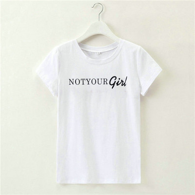 Modern női póló fehér, fekete és szürke felirattal