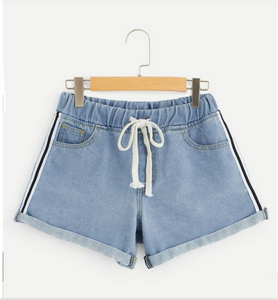 Modern női rövid farmer szegéllyel és fűzővel