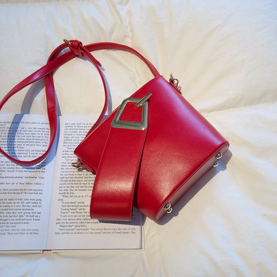 Κομψή γυναικεία έκο δερμάτινη τσάντα σε τρία χρώματα με μικρή και μεγάλη λαβή