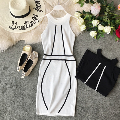 Női ruha Slim-modell fekete-fehér színben