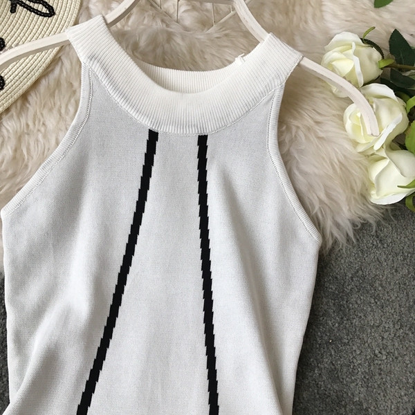 Női ruha Slim-modell fekete-fehér színben