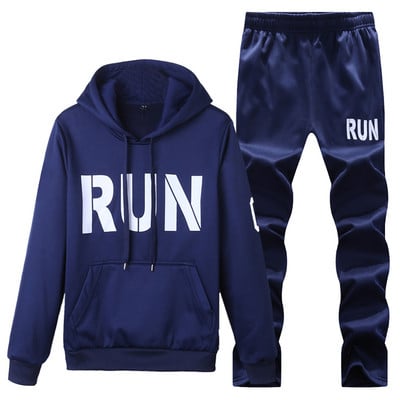 Férfi sportruha három színben felirattal